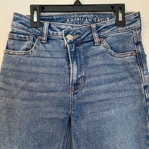Crossover American Eagle Mom Jeans size 0 LONG